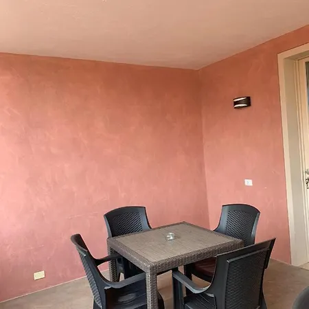 Hotel apartamentowy Borgo Al Sole By Garda Facilities Puegnago