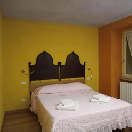 Borgo Al Sole By Garda Facilities Hotel apartamentowy Puegnago